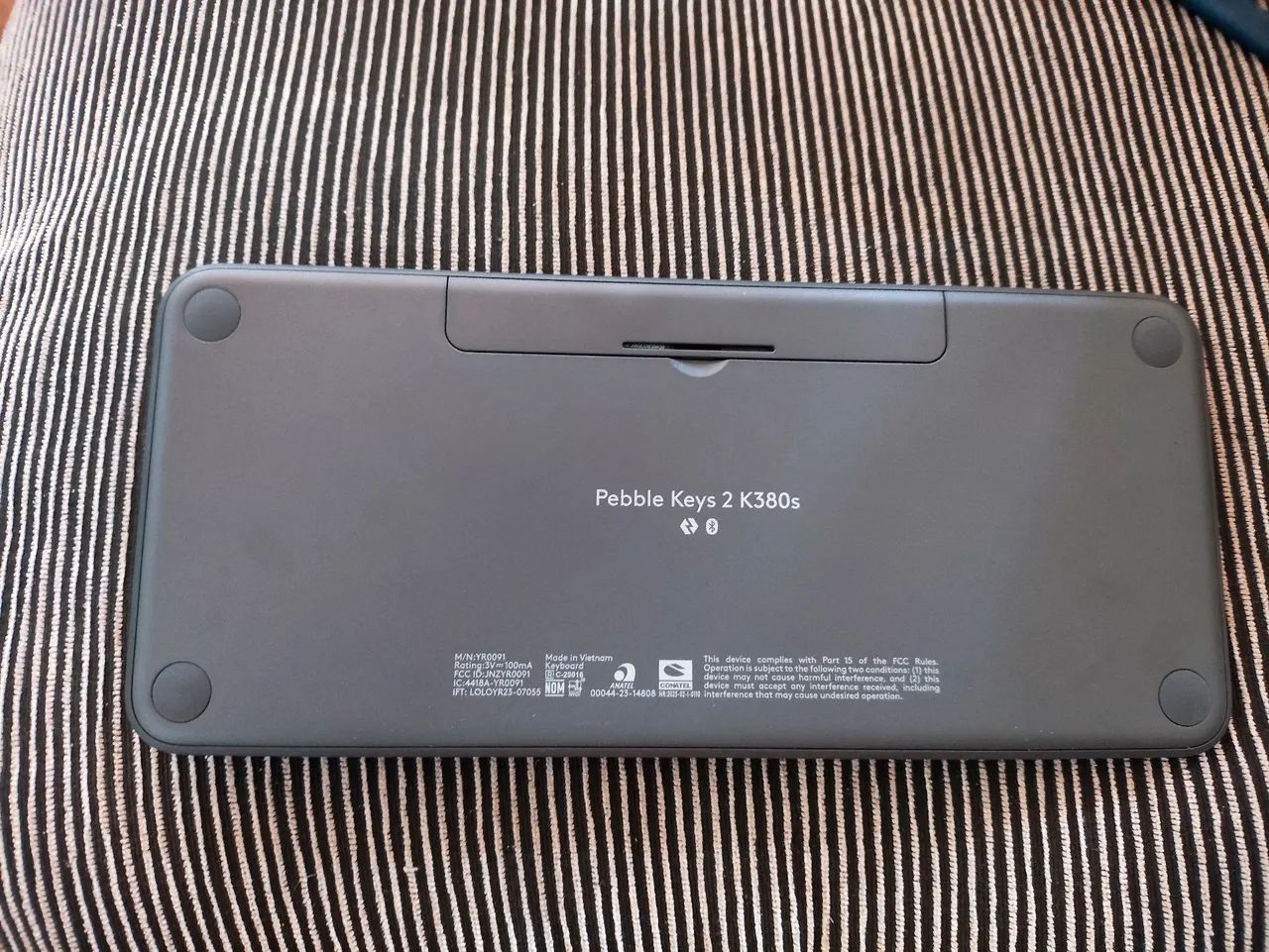Teclado Logitech pebble keys 2 K380s ( Incluí caixa e manuais) - Foto 2
