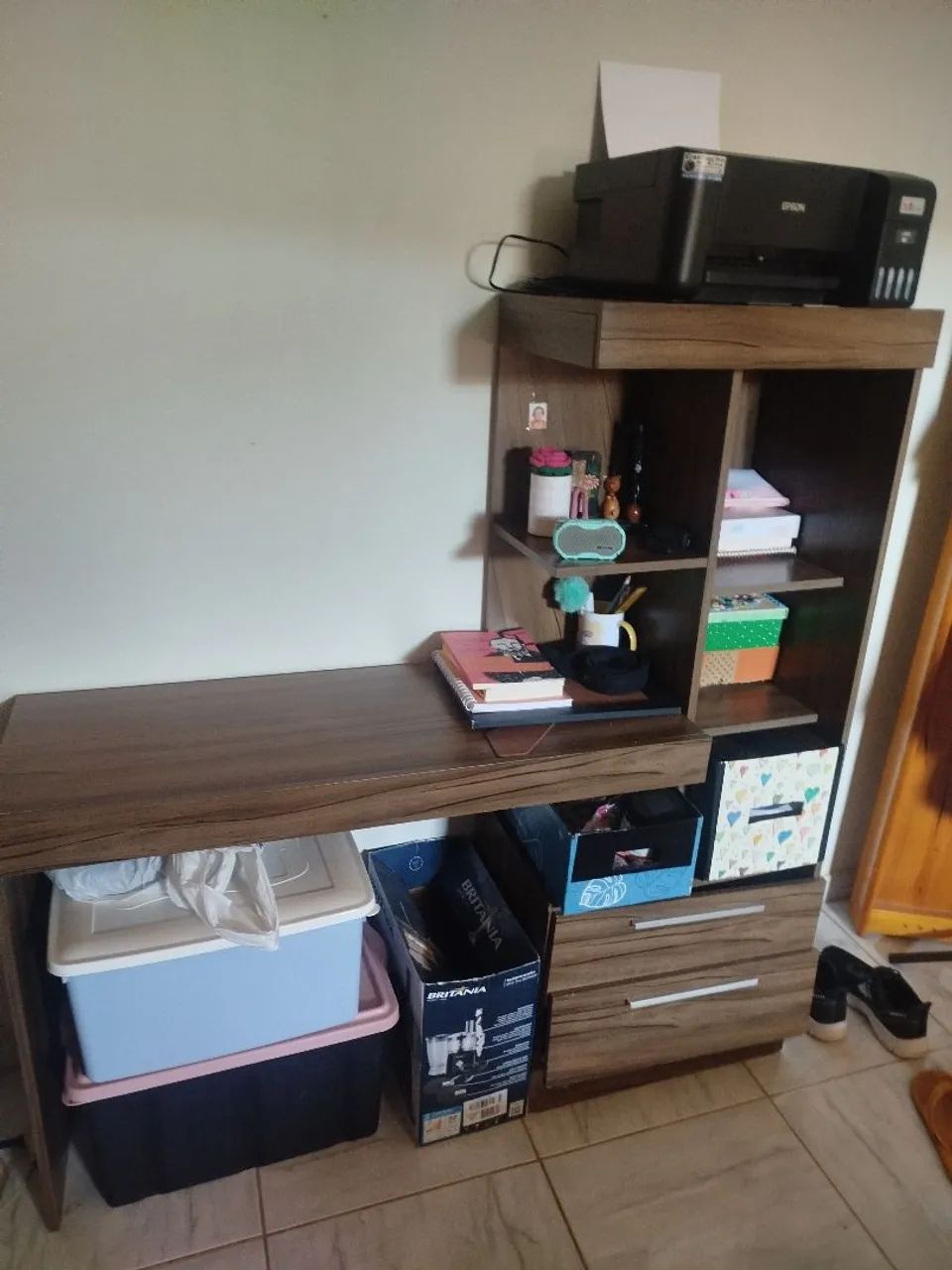 Mesa escrivaninha com nichos - Foto 3