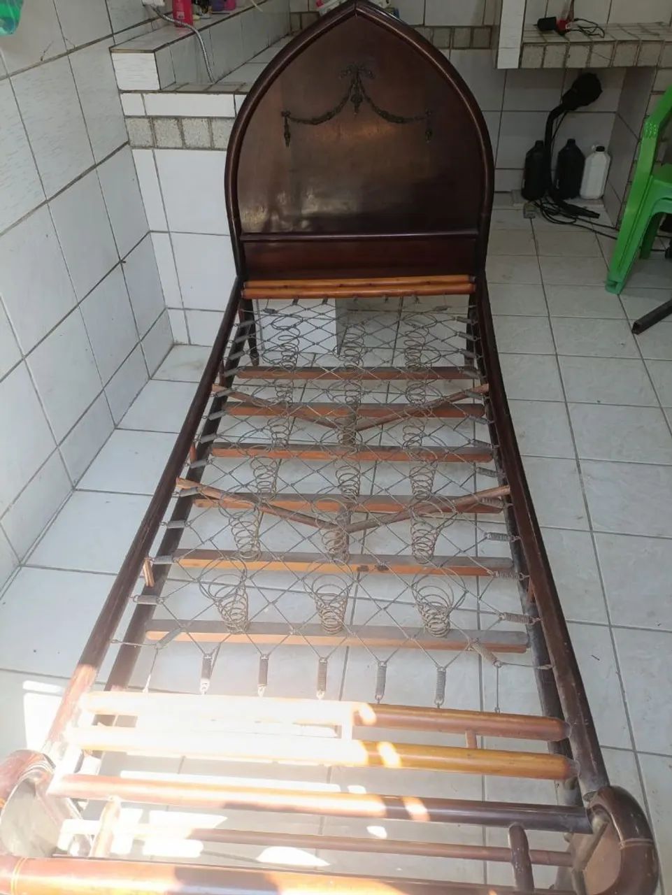 Cama de madeira maciça - Foto 4