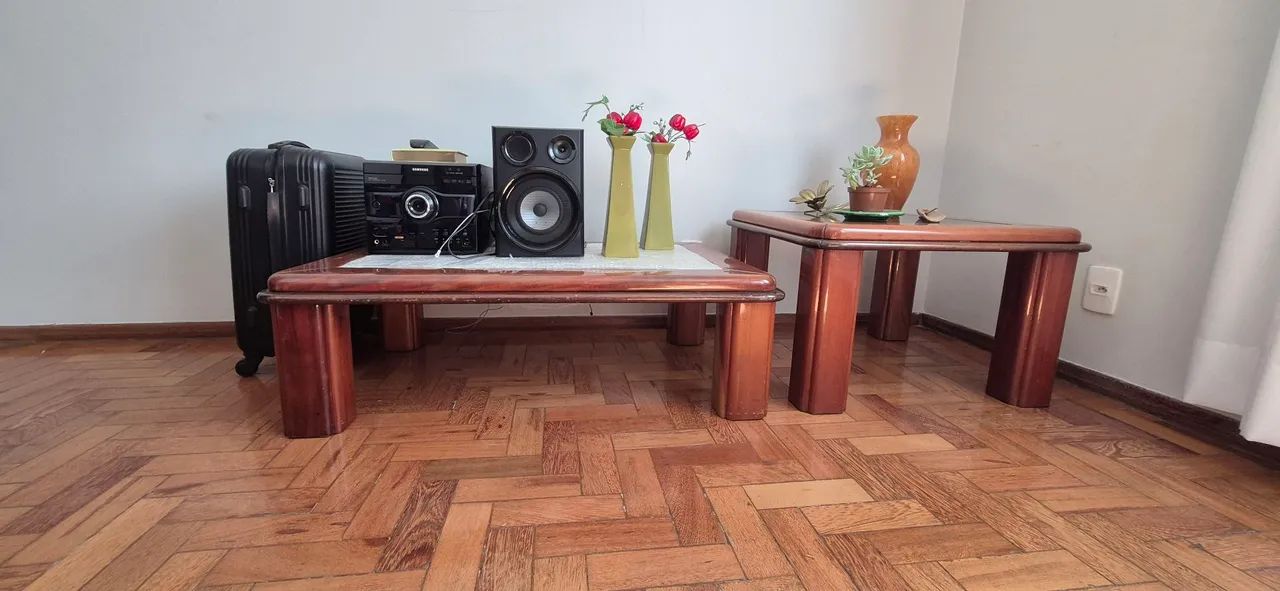 Vendo mesinha de centro e mesinha de canto. - Foto 2