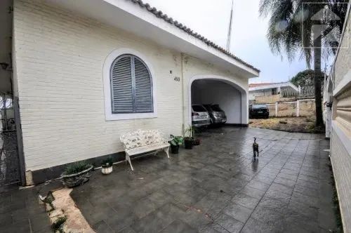 Casa no condomínio Jardim tropical 
