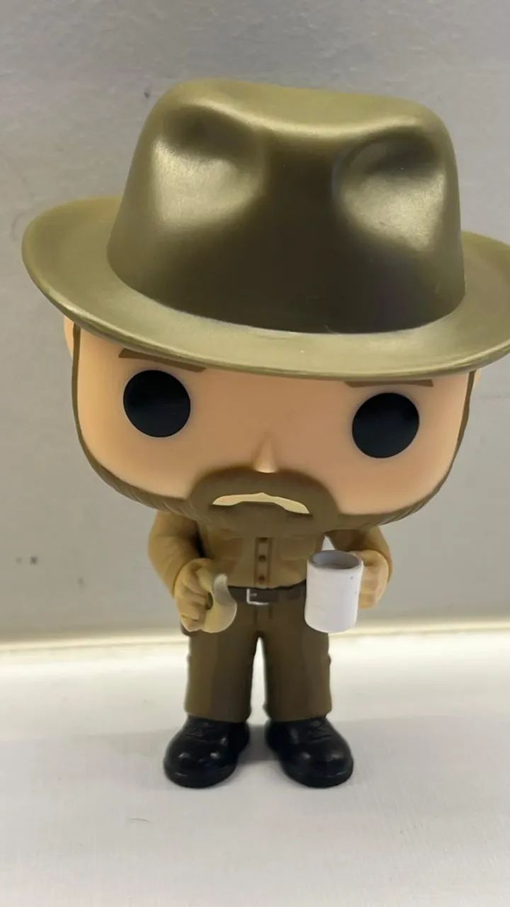 Funko Pop Hopper Stranger Things #512 seminovo sem caixa