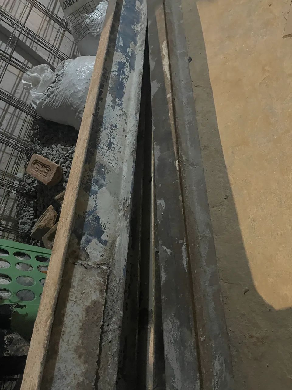 Viga H para Estruturação 441140089539809282
