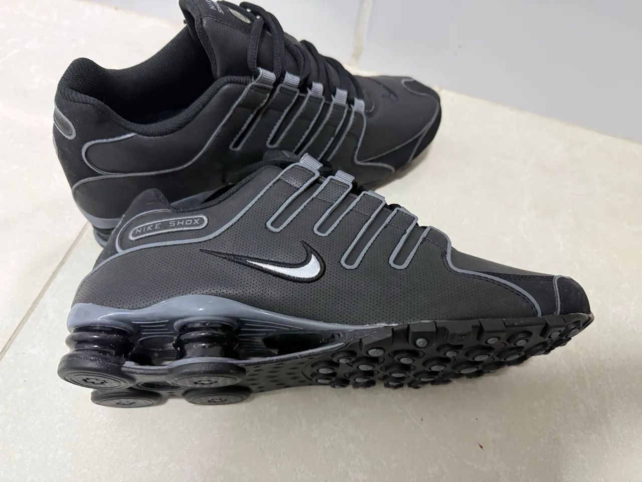 Tenis Nike Shox NZ - 41 - Foto 4