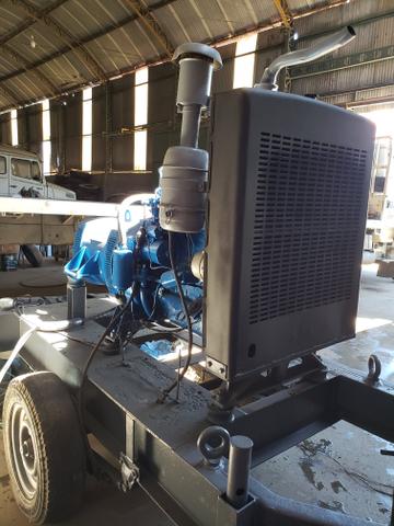 Gerador de 40 KVA com motor Perkins diesel 4 cilindros - Foto 5