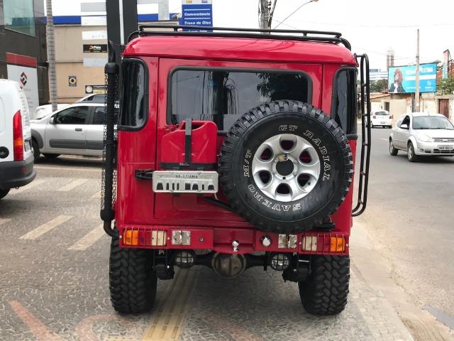 Toyota Bandeirante, vendo, troco por veículo ou imóvel - Foto 3