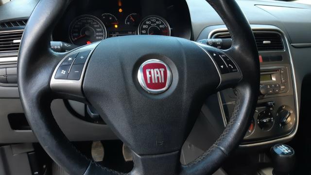 Fiat Punto Essence 1.6 Flex 16v 2012 Completo - Foto 11
