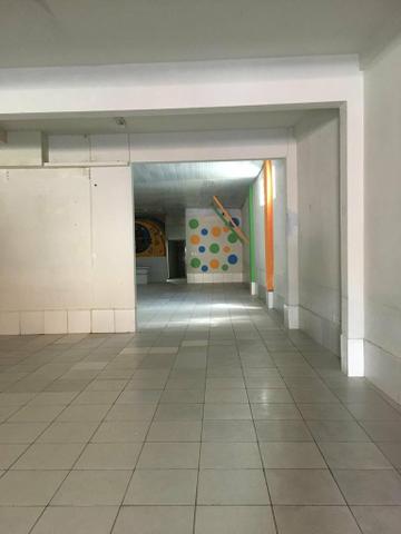 Aluga loja comercial 300m2 térreo, px. Igrej.Fatima antigo Cenários Recepção - Foto 2