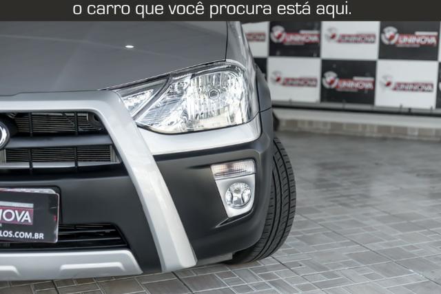 Toyota Etios Cross 1.5 Automático ( 16.000 km Com Kit Gas ) - Foto 6