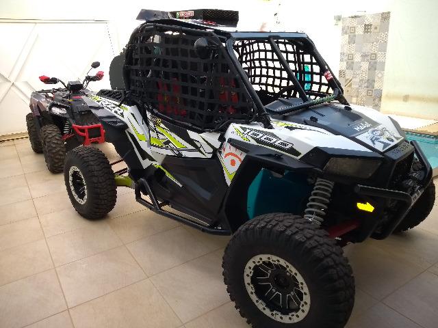 UTV Polaris RZR 1000 Aspirado
