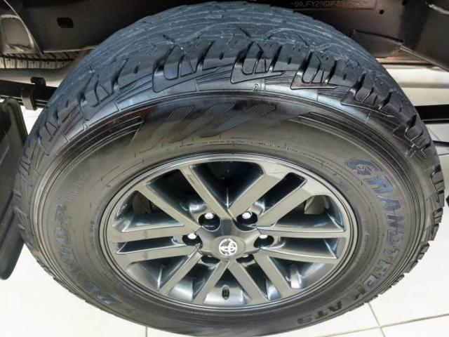 Toyota Hilux LIMITED CD 3.0 4X4 DIESEL AUTOMÁTICA - Foto 11