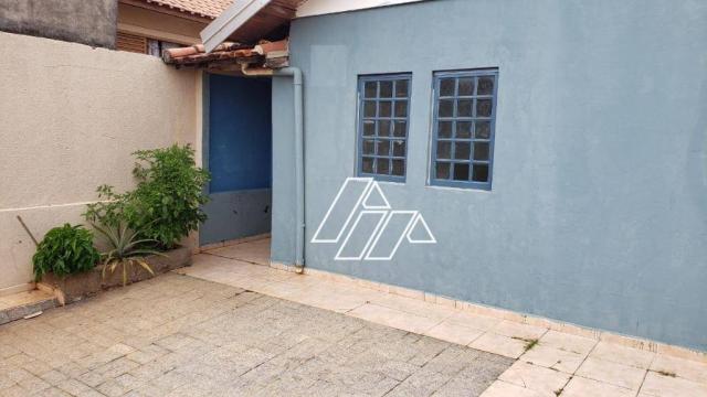 Casa com 1 dormitório para alugar por R$ 680/mês - Thereza Bassan de Argollo Ferrão - Marí