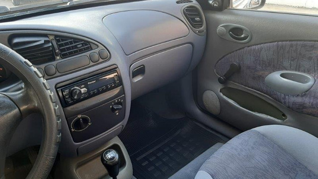 Ford Fiesta 1.0 1999 4 Portas c/ Direção Hidráulica - Foto 11