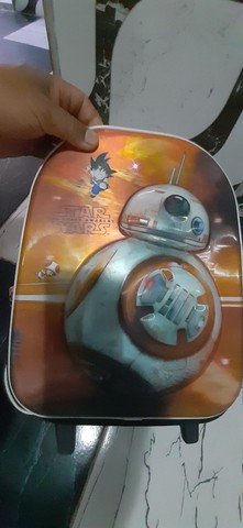 Linda mochila semi nova 3d da Star Wars guerra nas estrelas - Foto 2