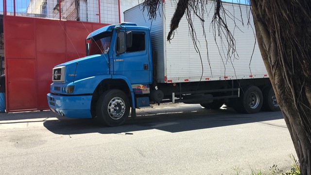 1620 TRUCK BAÚ