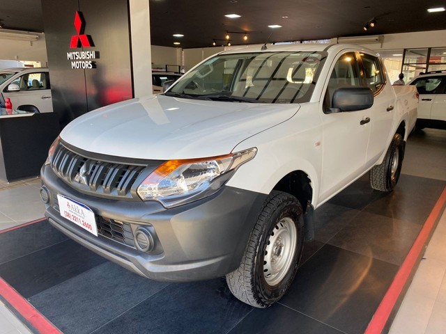 MITSUBISHI L200 TRITON SPORT GL 2.4