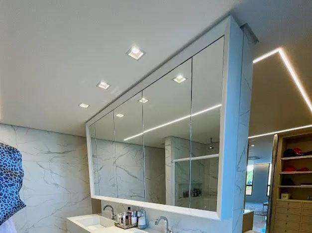 Casa de esquina mobiliada frente praça no Alphaville Ceará - Foto 5