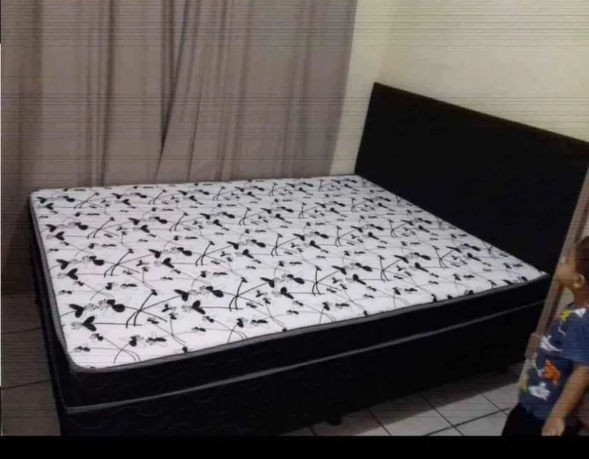 Cama box casal Célia!! Nova 
