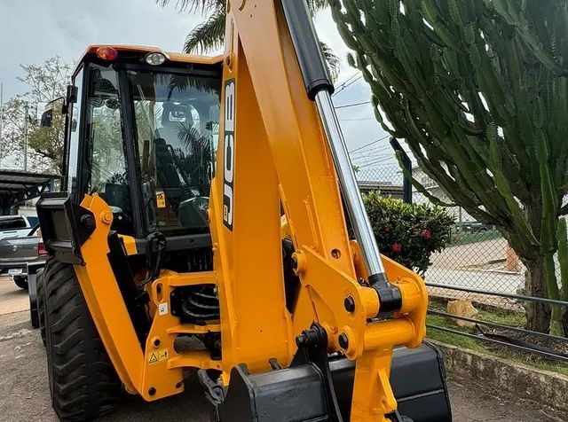 RETROESCAVADEIRA  - Foto 5