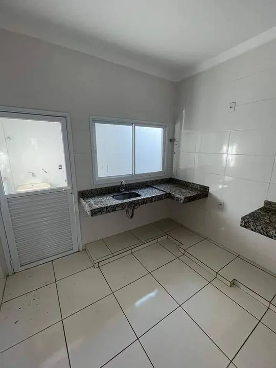B-J0032 casa disponível na Boca do Rio