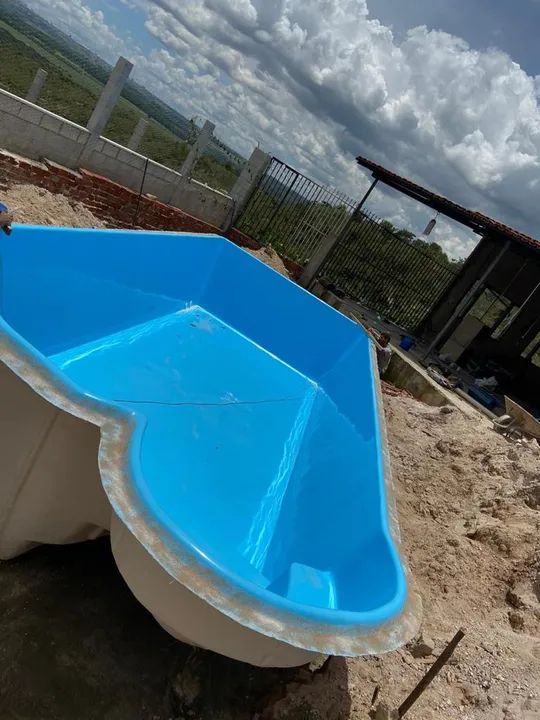 Piscina em fibra para áreas externas