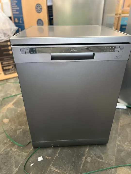 Lava-louças Midea Nova com avaria