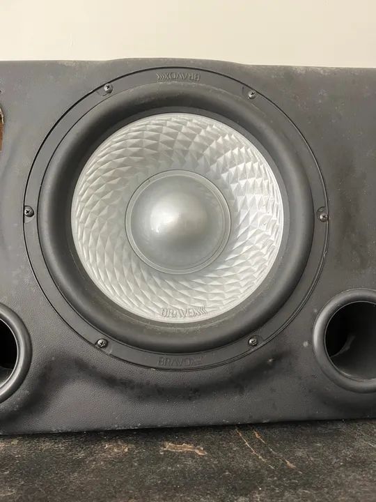 Caixa de som automotivo 