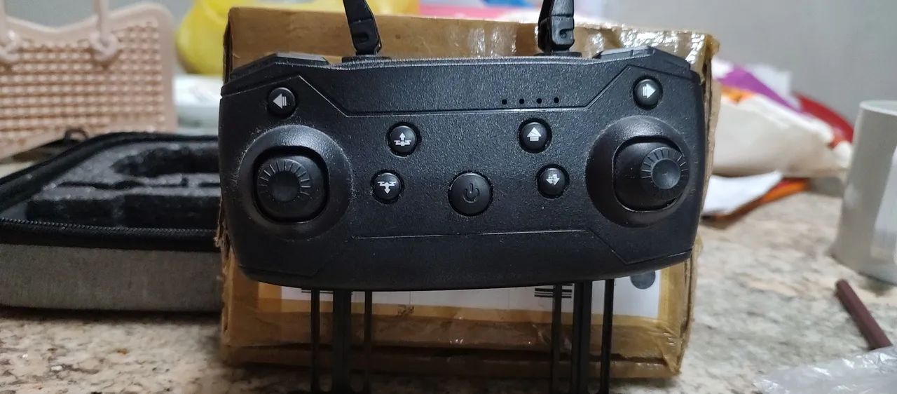 Drone usado com 5 baterias novinhas  - Foto 4