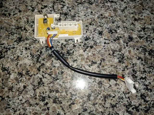 Placa receptora  do evaporador piso teto Fujitsu 24 k - Foto 5