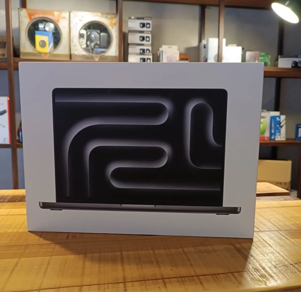 MacBook Pro M3 Pro 14.2 2023 18GB/ 1TB - Foto 2