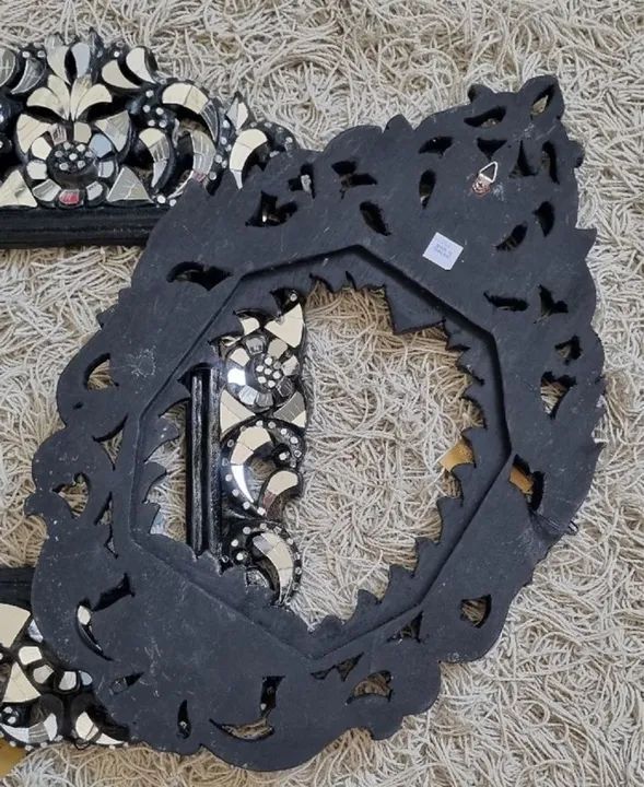 3 molduras de mosaicos de espelhos marca Lê Lis Blanc  - Foto 2