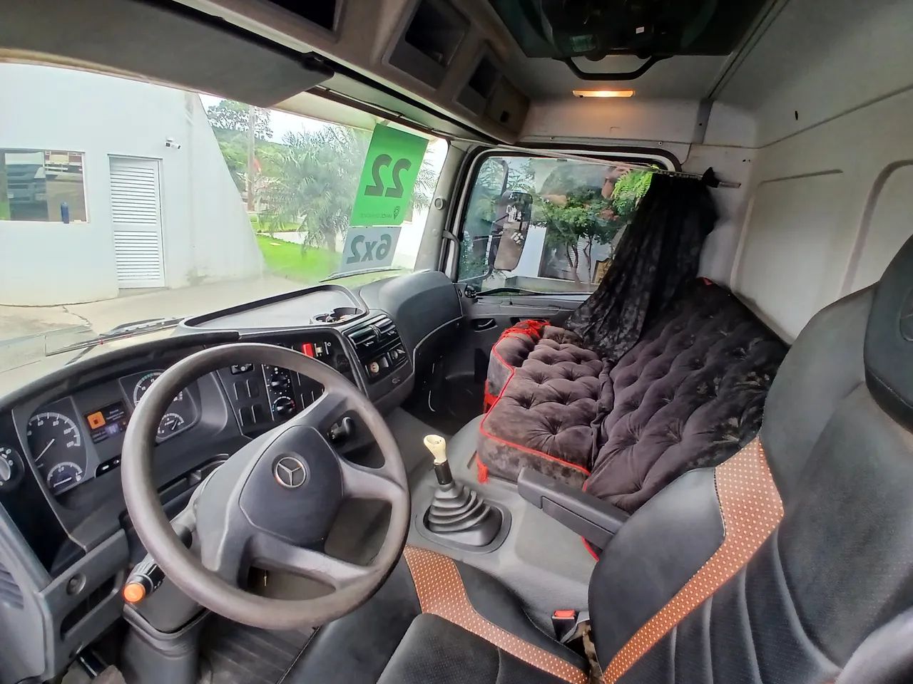 Mercedes-Benz Atego 2426/36 6X2 E5 2021/2022 Vamos Seminovos Chapecó - Foto 6