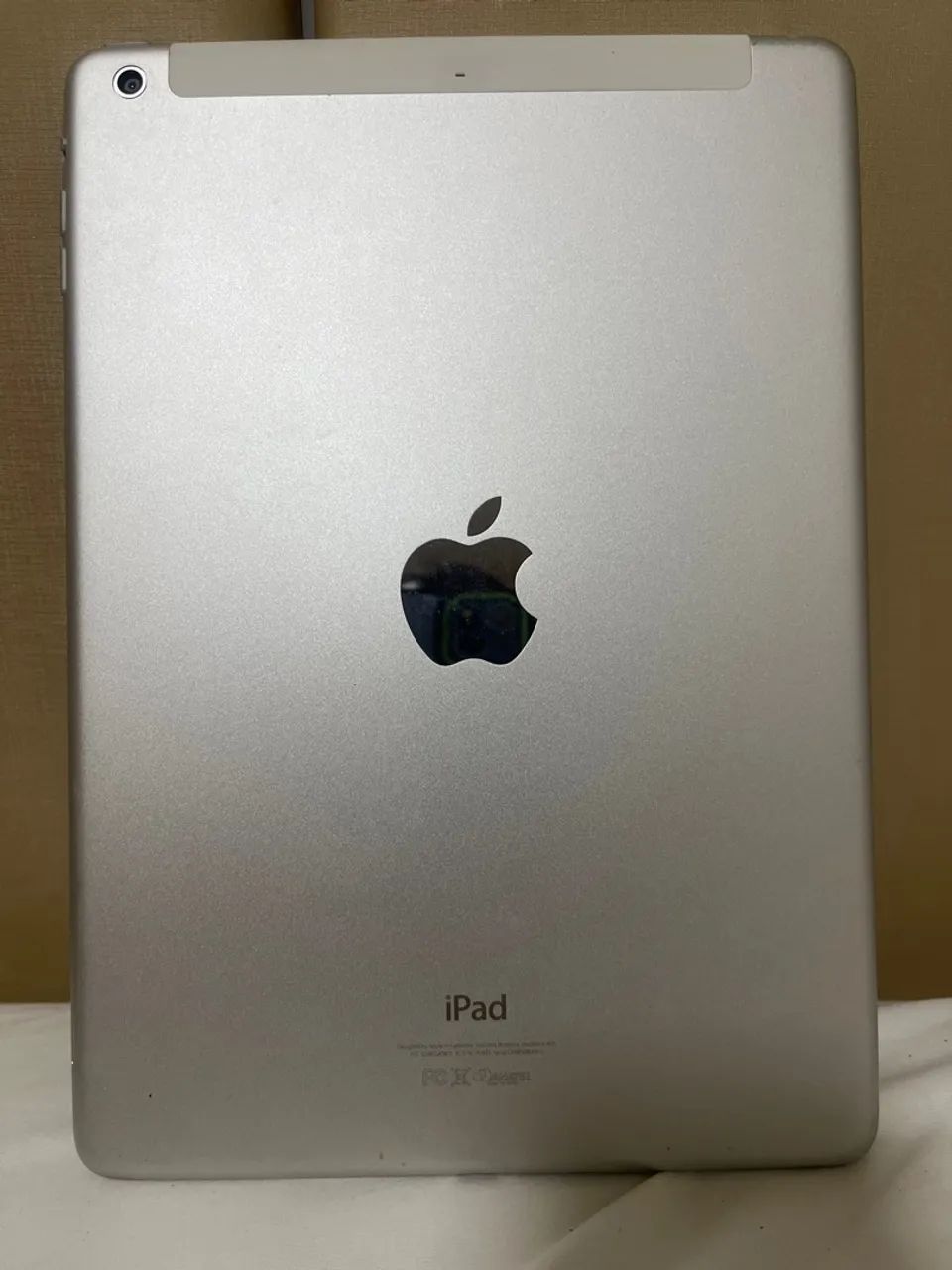 Tablet apple 64169279853058121