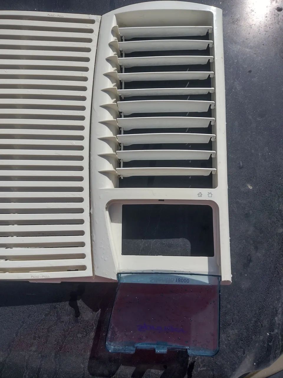Frente Plastica para Ar Condicionado de Janela Springer Silentia 18 / 30.000BTU/h - Foto 3