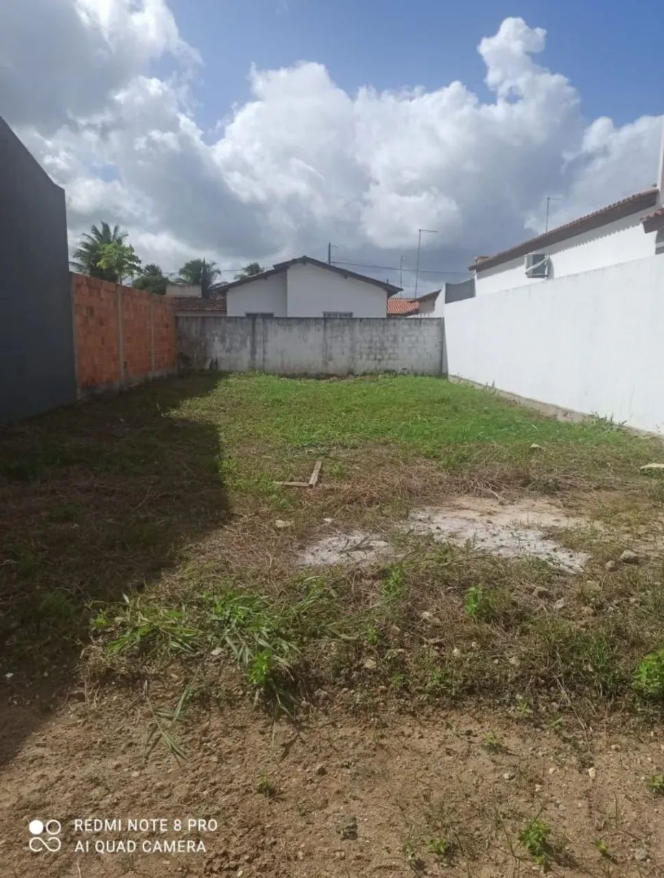 Terreno em condomínio 