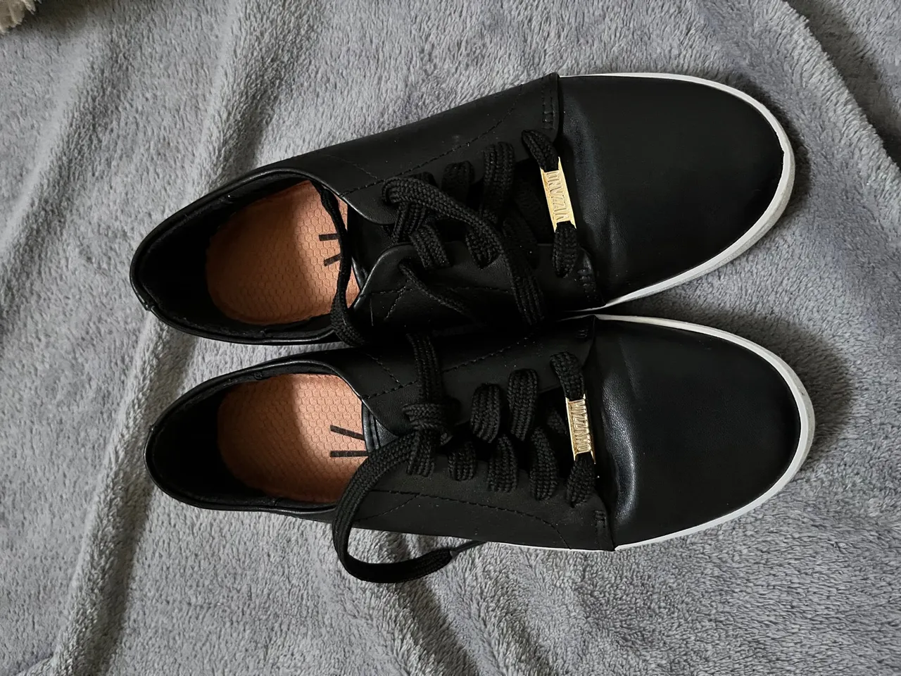 Tênis Vizzano Preto - Conforto e Estilo