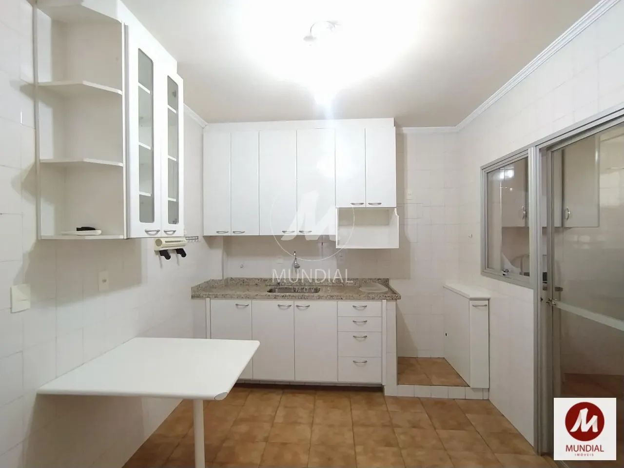 Apartamento (tipo - padrao) 2 dormitórios, cozinha planejada, em condomínio fechado - Foto 5