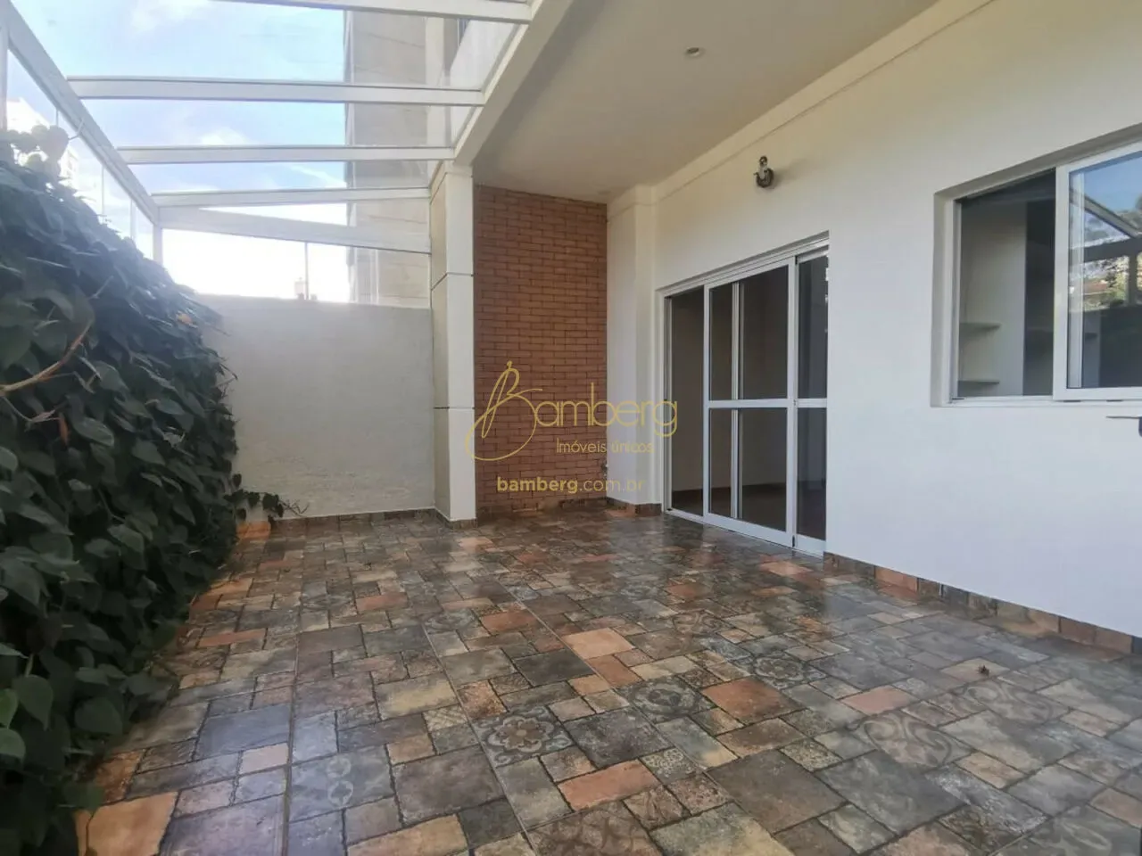 Condomínio MAIS FLORA Apartamento à venda com 221m², 3 quartos e 2 vagas