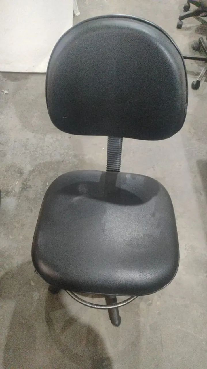 Vendo cadeiras de escritório  - Foto 2