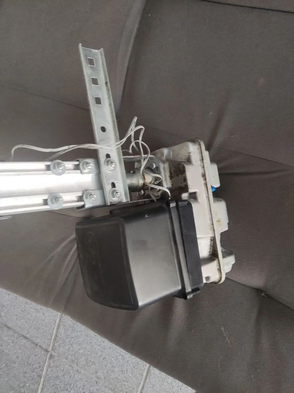 Motor para Portão Automático com 3 controles - Foto 2