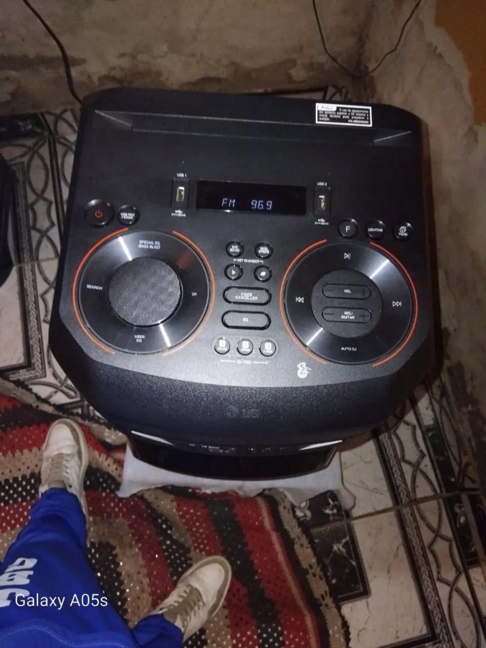 Som LG com Bluetooth e Auto DJ