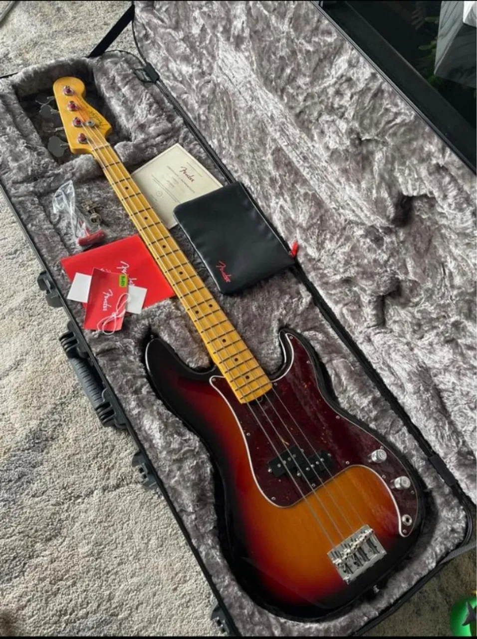 Contra-Baixo Fender Precision Bass American Professional II