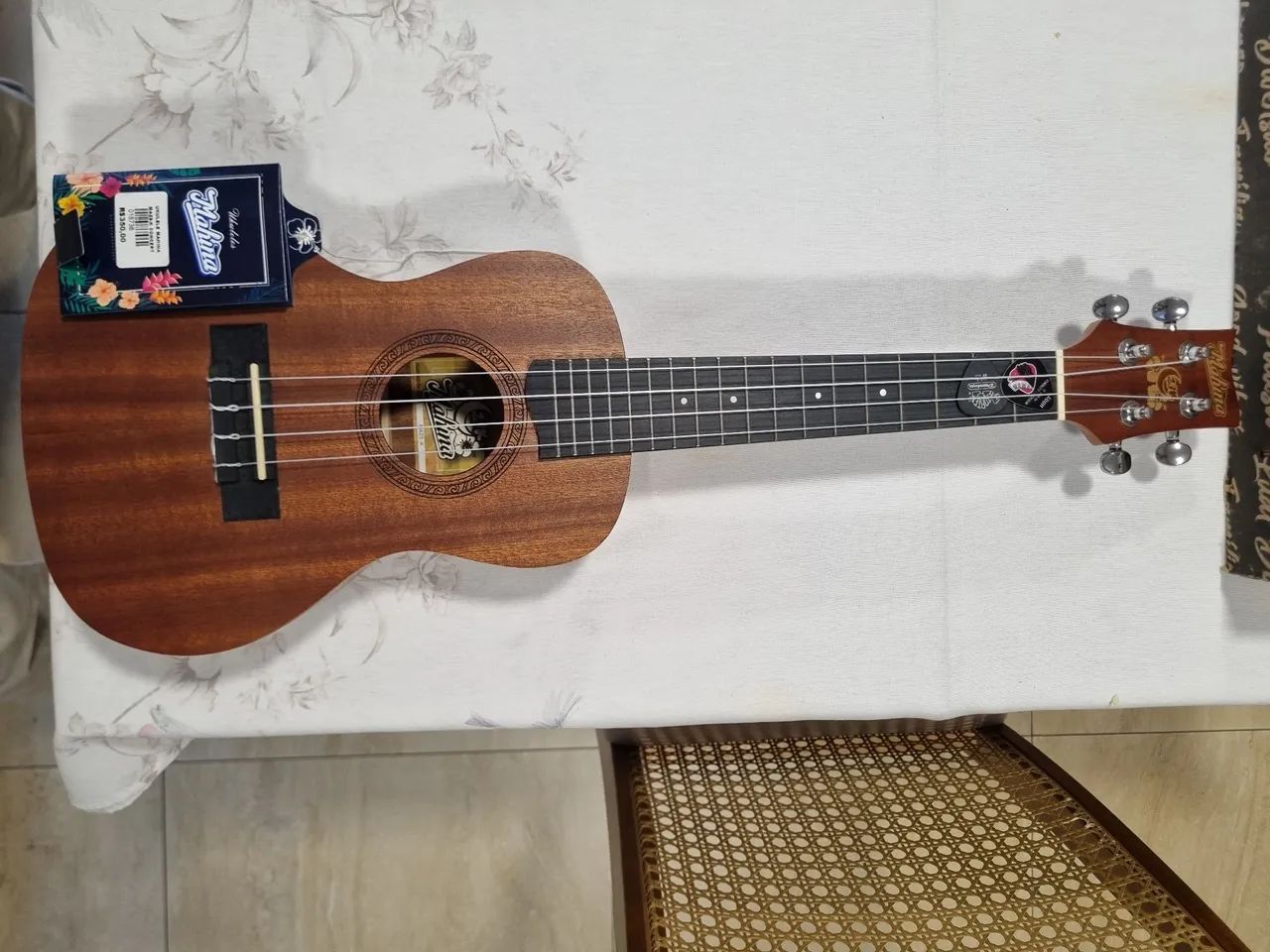 Violão Ukulele Mahina 23K