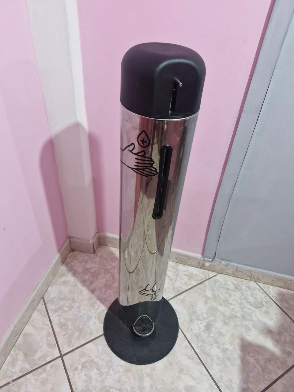 Totem Dispenser para álcool gel com pedal