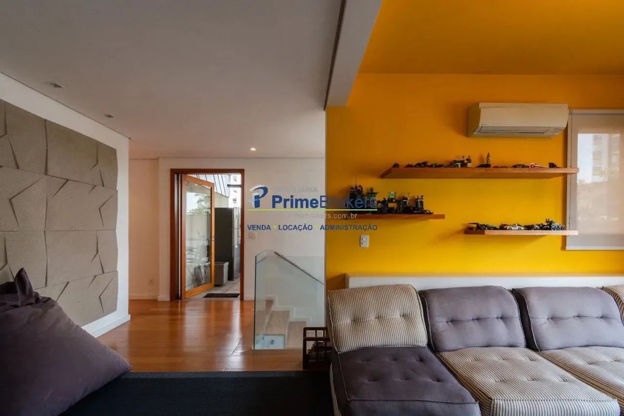 Com uma impressionante área privativa de 389 m², este imóvel é perfeito para quem busca co - Foto 2