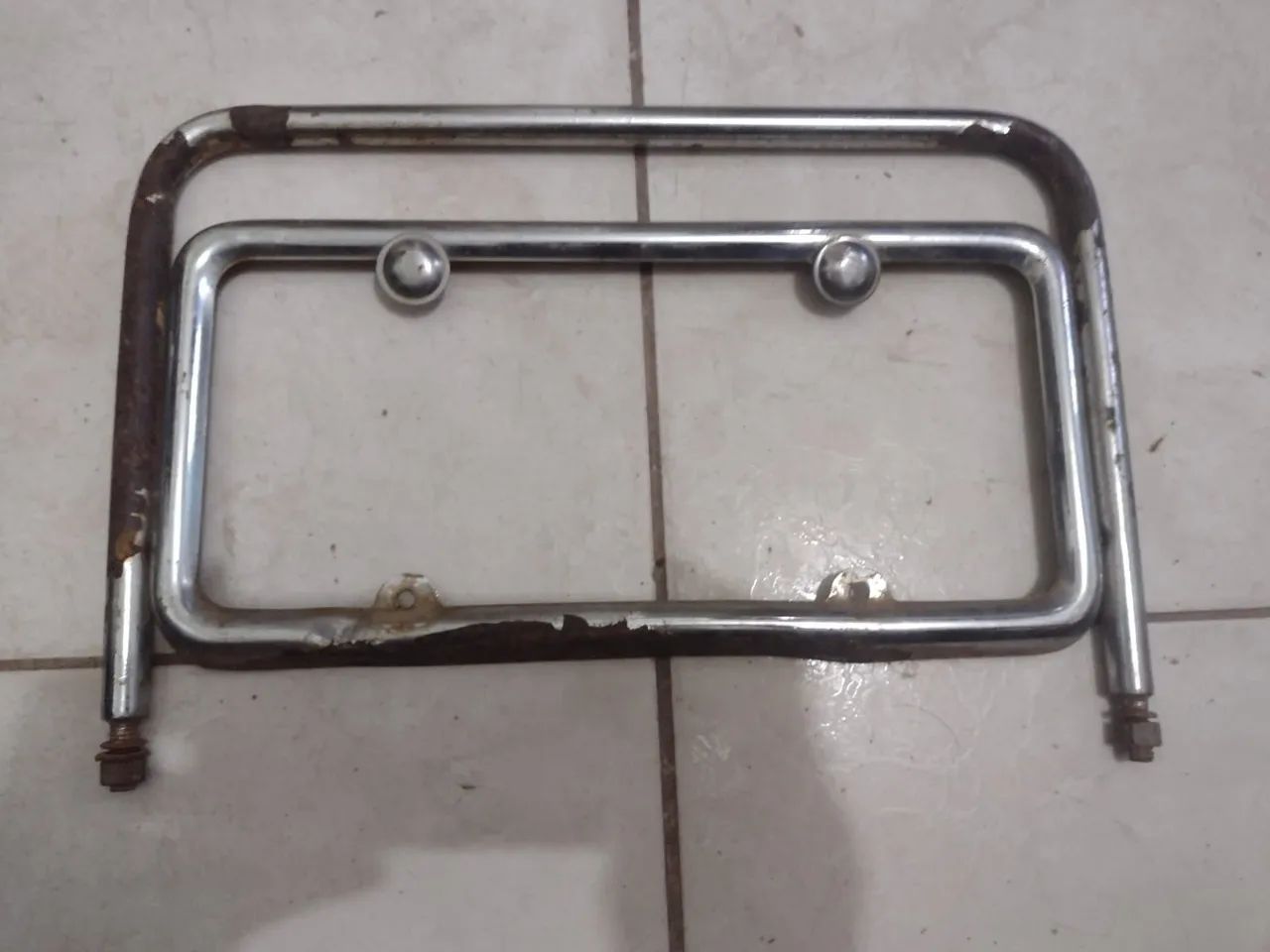 Suporte Para Placas De Caminhão Cromado Antigo