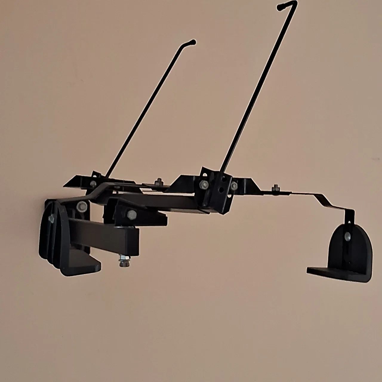 Suporte brasforma para tv de tubo até  21 polegadas  e dvd - Foto 2