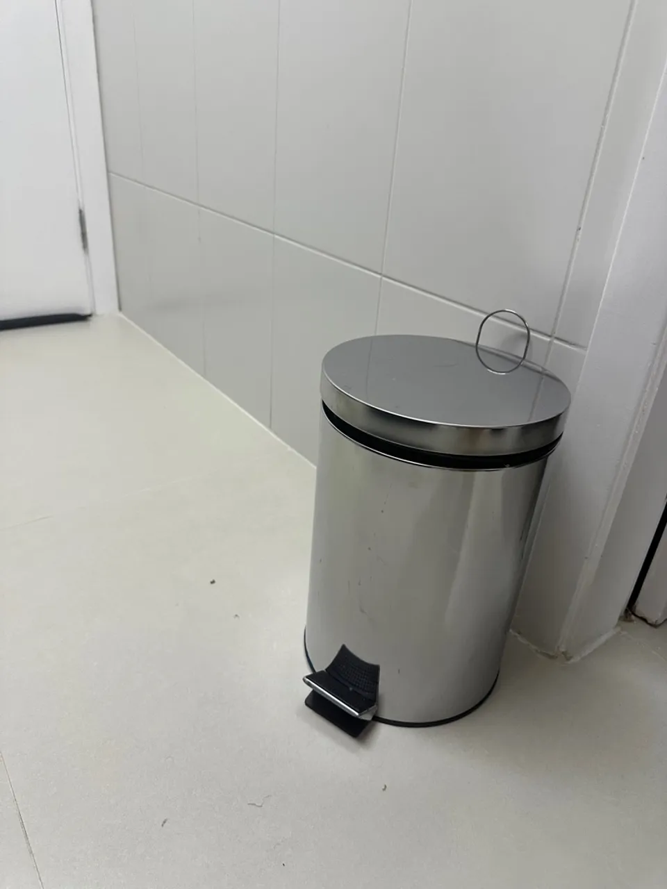 Lixeira em Aço Inox com pedal