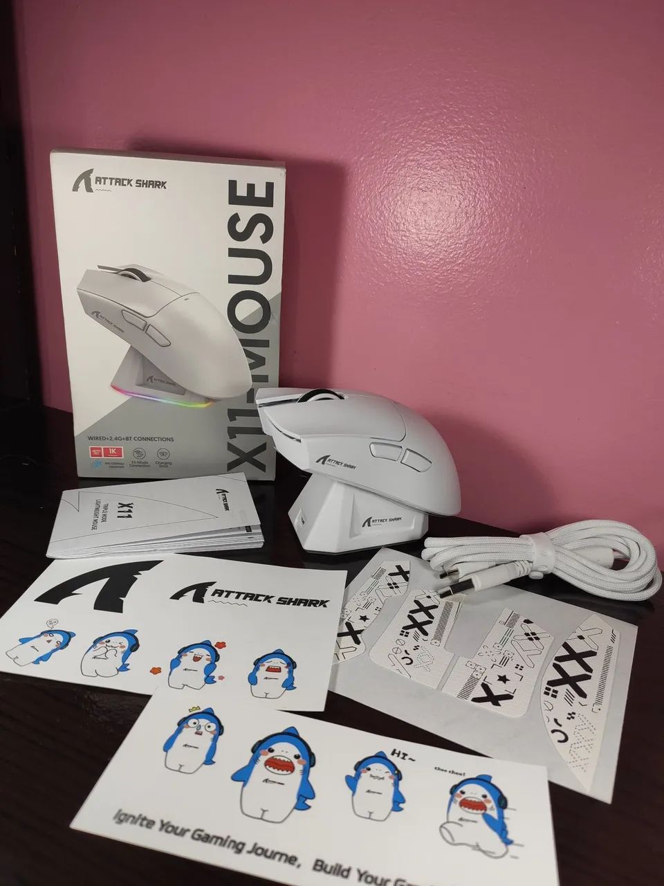 Mouse Attack Shark X11 com base de carregamento (Novo)