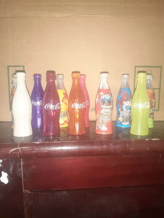 Miniaturas de Coca-Cola - Coleção Completa Com 12 Garafinhas